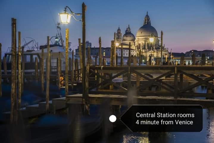 Central Station Rooms Mestre Exteriér fotografie